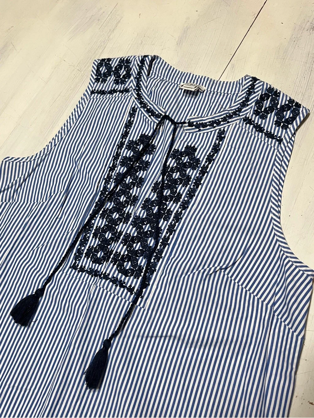 J. Crew Blue Stripe Geometric Embroidered Tassel Sleeveless Cotton Top Sz 00 - Picture 2 of 6